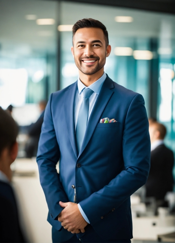 Smile, Dress Shirt, Flash Photography, Tie, Sleeve, Collar