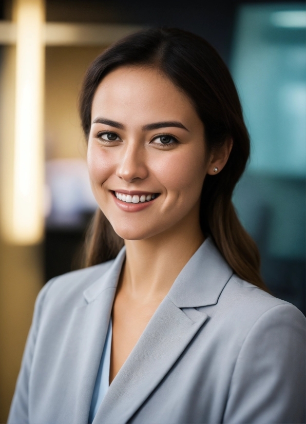 Smile, Eyelash, Jaw, Sleeve, Collar, Blazer