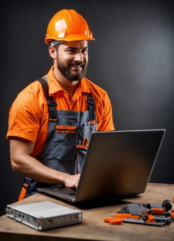 Eagle Pictures, Computer, Personal Computer, Smile, Hard Hat, Laptop