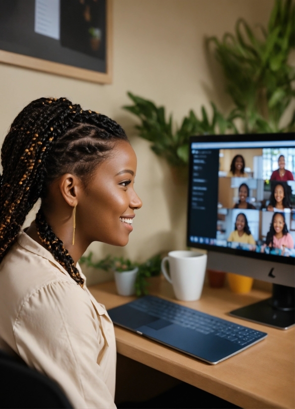 Linkedin Cover, Computer, Smile, Table, Personal Computer, Cornrows