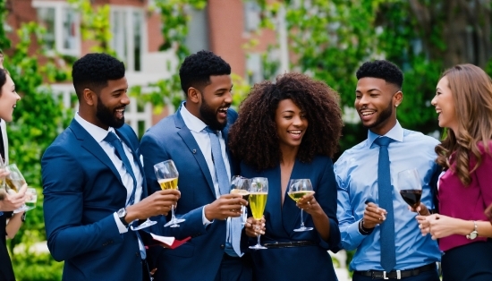 Smile, Tie, Happy, Gesture, Social Group, Wine Glass