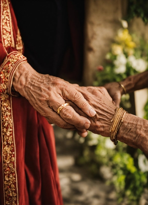 Ticker Image, Hand, Sleeve, Gesture, Flower, Finger