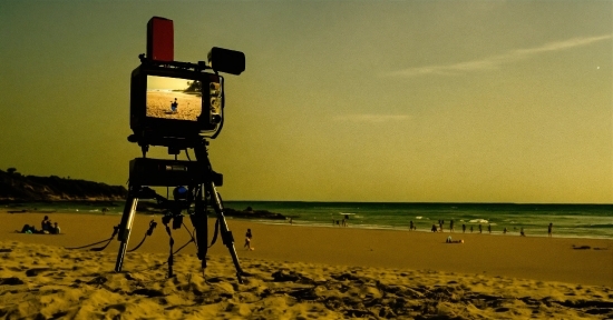 Water, Sky, Cloud, Camera Accessory, Beach, Flash Photography