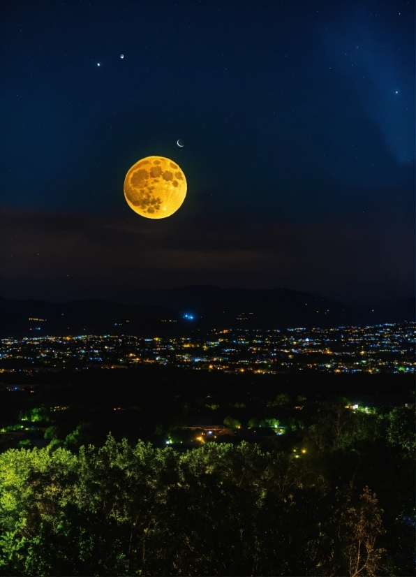 Sky, Atmosphere, Ecoregion, Nature, Moon, World