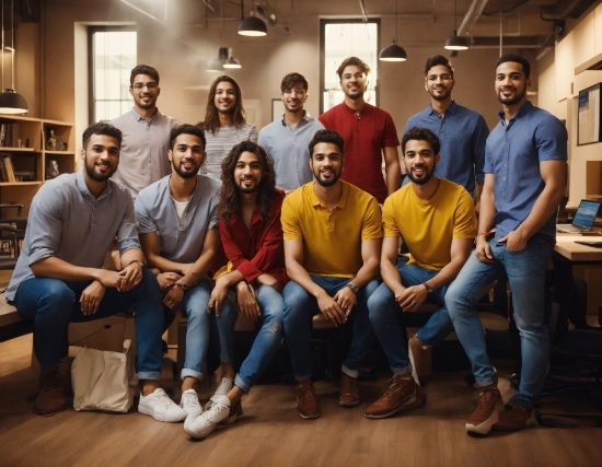 Free Chicago Stock Footage, Jeans, Smile, Head, Trousers, Shelf