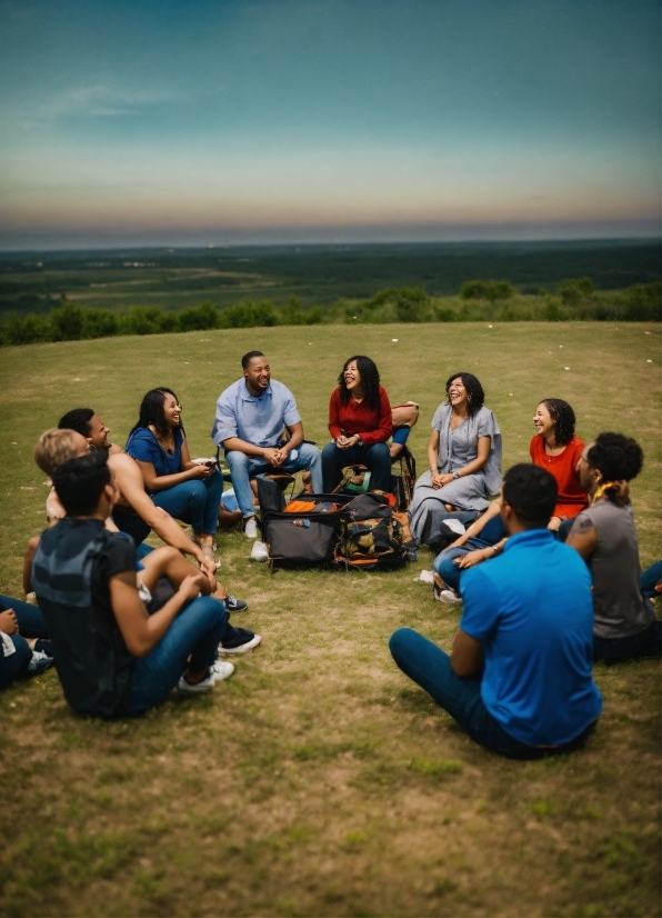 Graphic Online App, Jeans, Sky, Ecoregion, People In Nature, Grass