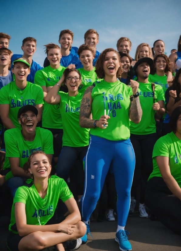 Flex Background, Smile, Facial Expression, Shorts, Green, Happy