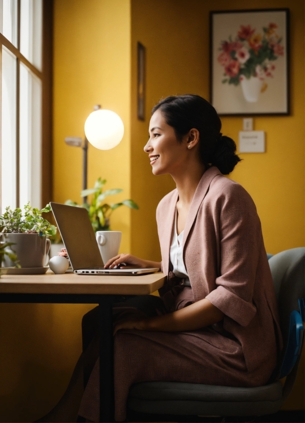 Smile, Plant, Laptop, Personal Computer, Comfort, Interior Design